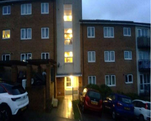 118-130 Windrush Drive