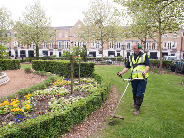 Chequers Grounds Maintenance 1